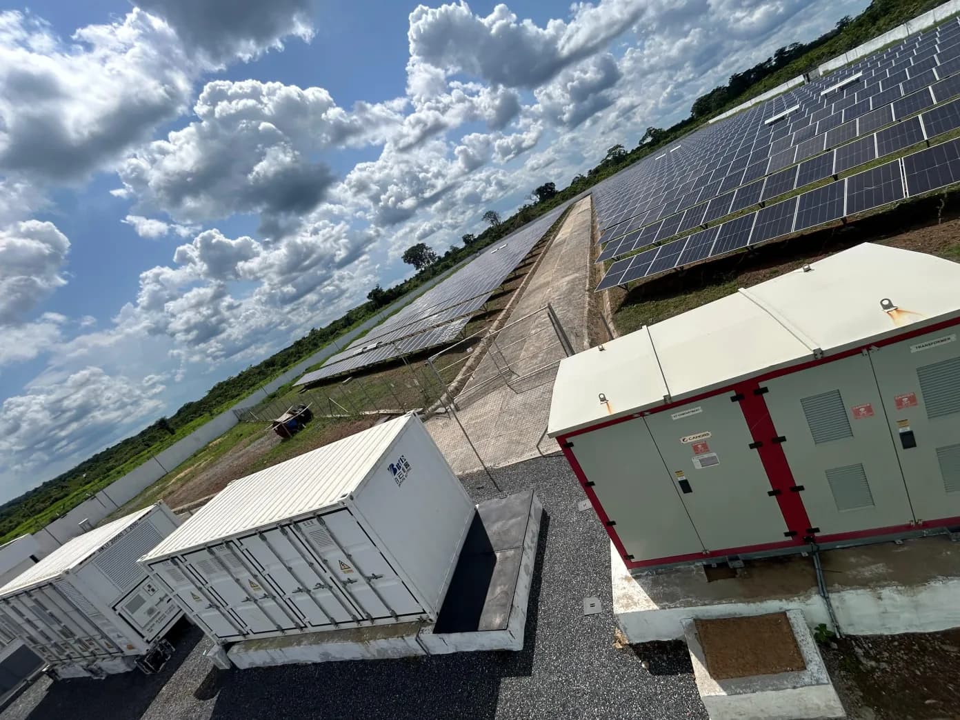 JIVO Energy commissions Sierra Leone's first hybrid off-grid power system