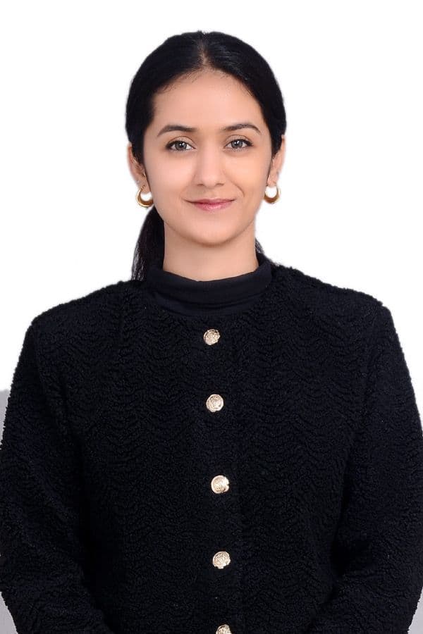 Gayatri Mudgil